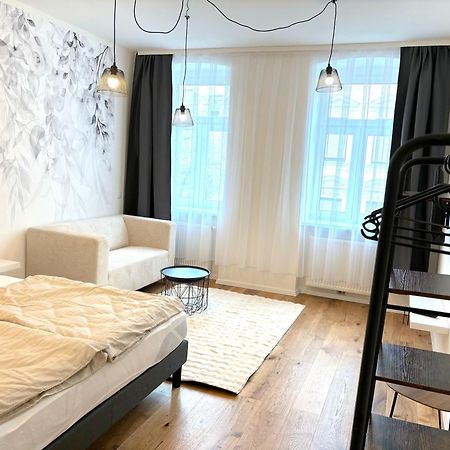 Traumhafte Wohnung Fuer 2, Walk In Dusche, Extra Kueche, Nespresso, Zentral Vienna Exterior photo